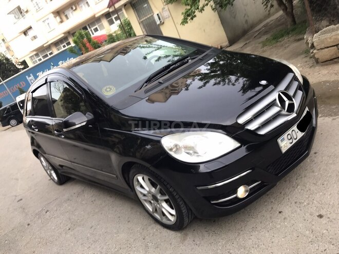 Mercedes B 180 2009, 137,000 km - 1.7 l - Sumqayıt
