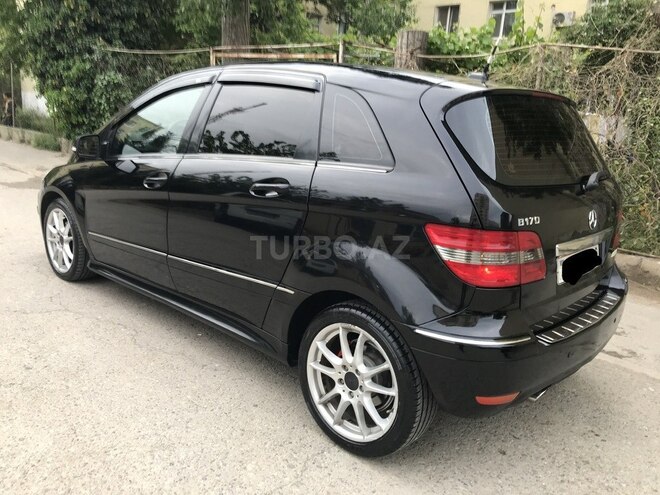 Mercedes B 180 2009, 137,000 km - 1.7 l - Sumqayıt
