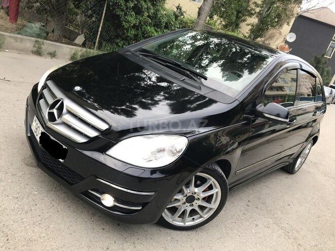 Mercedes B 180 2009, 137,000 km - 1.7 l - Sumqayıt