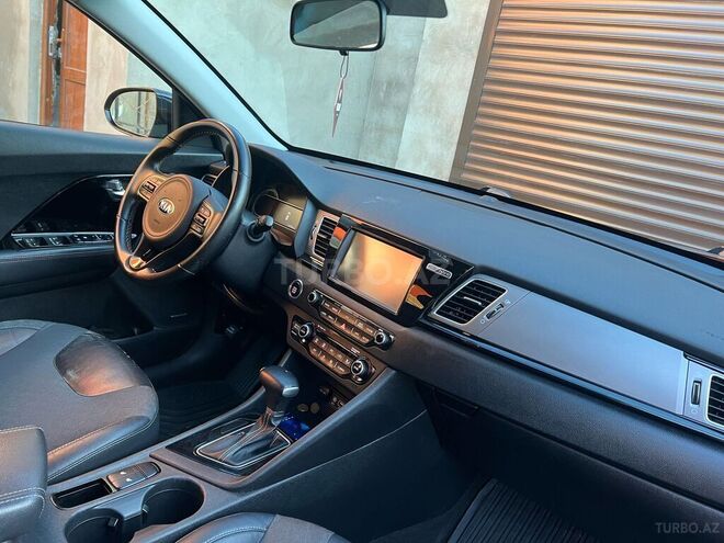 Kia Niro 2017, 138,500 km - 1.6 л - Bakı