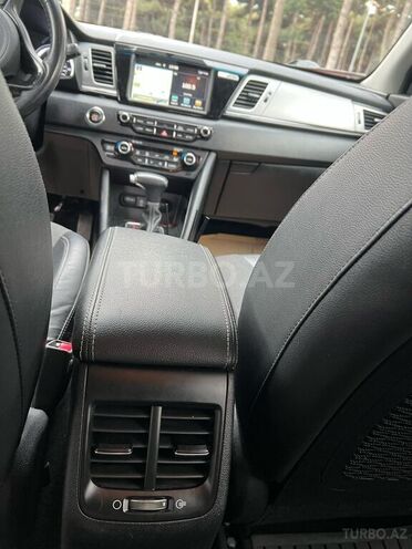 Kia Niro 2017, 138,500 km - 1.6 л - Bakı