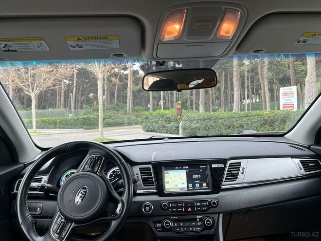 Kia Niro 2017, 138,500 km - 1.6 л - Bakı