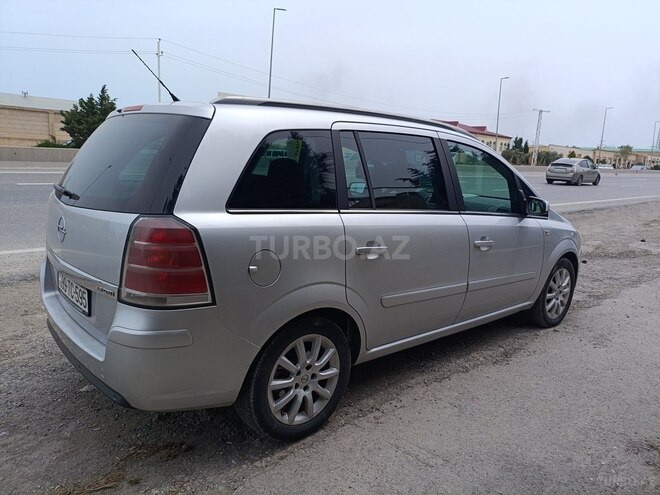 Opel Zafira 2005, 32,000 km - 1.9 л - Bakı