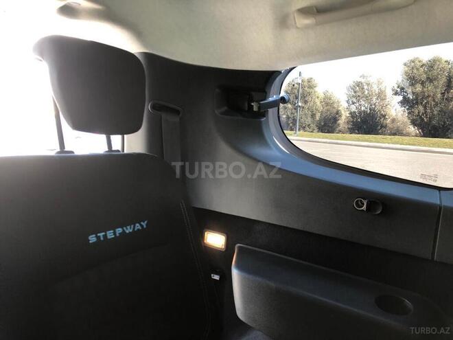 Dacia Lodgy 2018, 60,000 km - 1.2 l - Bakı