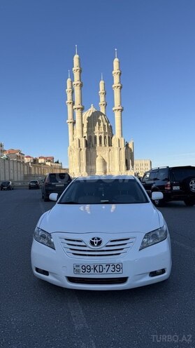 Toyota Camry-1