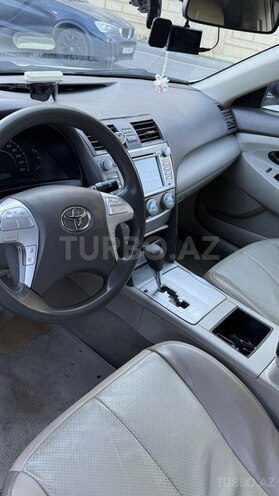 Toyota Camry-11