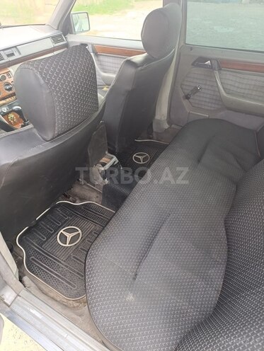 Mercedes E 200 d 1993, 330,000 km - 2.0 л - Bakı