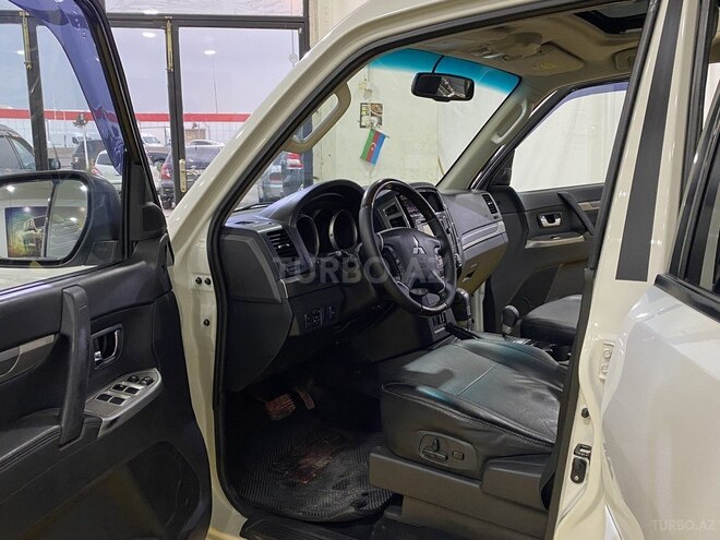Mitsubishi Pajero 2015, 138,125 km - 3.0 л - Sumqayıt