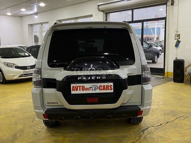 Mitsubishi Pajero 2015, 138,125 km - 3.0 л - Sumqayıt