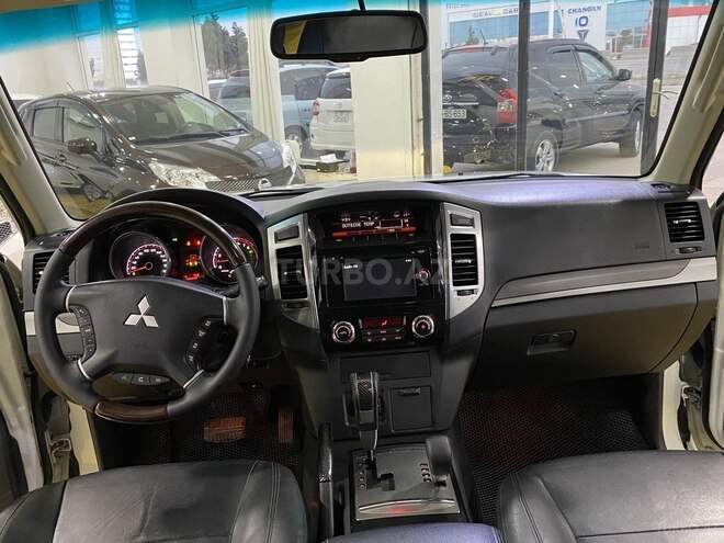 Mitsubishi Pajero 2015, 138,125 km - 3.0 л - Sumqayıt