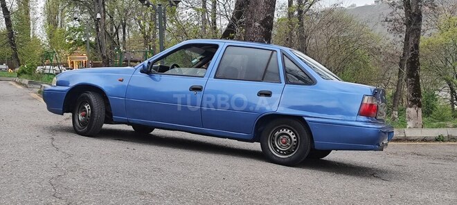 Daewoo Nexia 1997, 400,000 km - 1.6 l - Quba