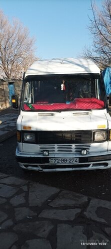 Mercedes 208 D 1994, 100,000 km - 2.9 л - Culfa