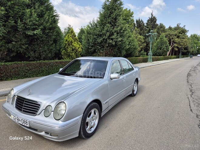 Mercedes E 270 2000, 303,525 km - 2.7 l - Gəncə