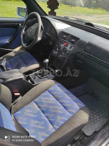 Mercedes C 230 1997, 420,000 km - 2.3 л - Qəbələ