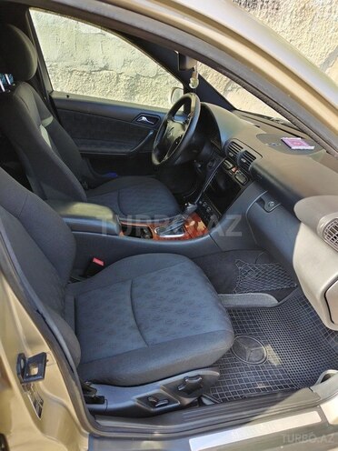 Mercedes C 200 2000, 418,000 km - 2.0 l - Bakı