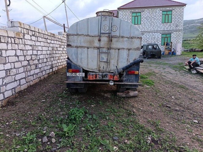 MAZ 5549 1989, 110,000 km - 11.0 l - Qazax