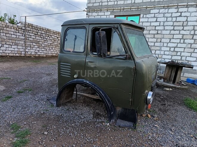 MAZ 5549 1989, 110,000 km - 11.0 l - Qazax