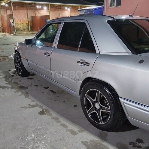Mercedes E 200 1993, 477,778 km - 2.0 l - Bakı