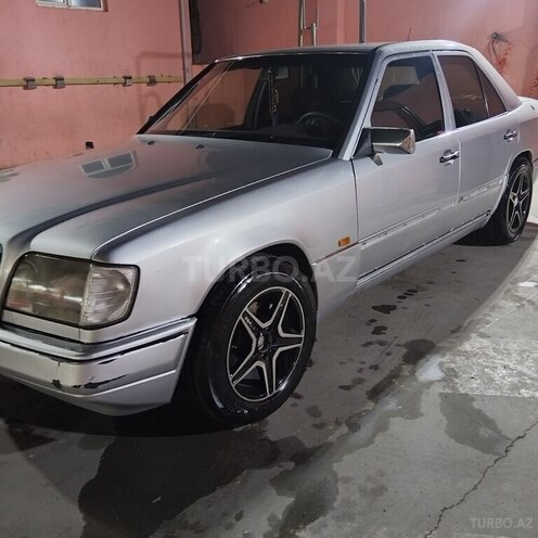 Mercedes E 200 1993, 477,778 km - 2.0 l - Bakı