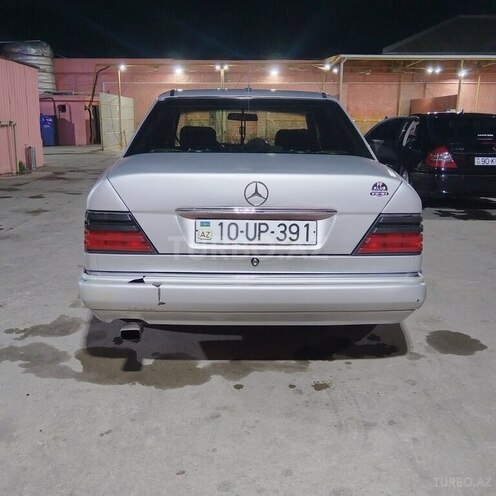 Mercedes E 200 1993, 477,778 km - 2.0 l - Bakı