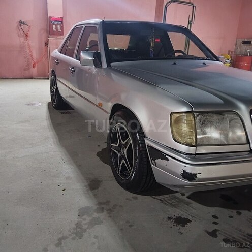 Mercedes E 200 1993, 477,778 km - 2.0 l - Bakı