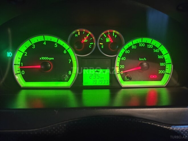 Chevrolet Aveo-10