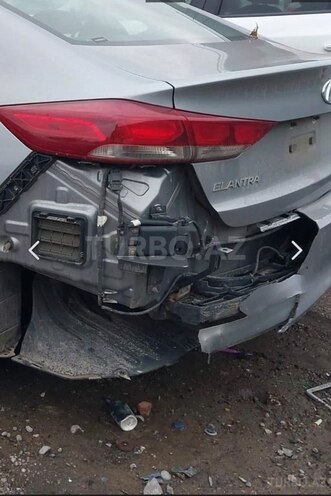 Hyundai Elantra 2016, 173,809 km - 2.0 l - Bakı