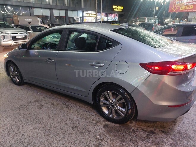 Hyundai Elantra 2016, 173,809 km - 2.0 l - Bakı