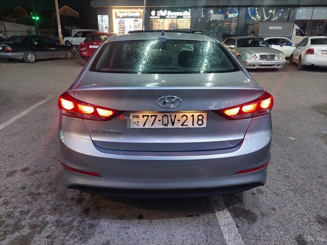 Hyundai Elantra 2016, 173,809 km - 2.0 l - Bakı