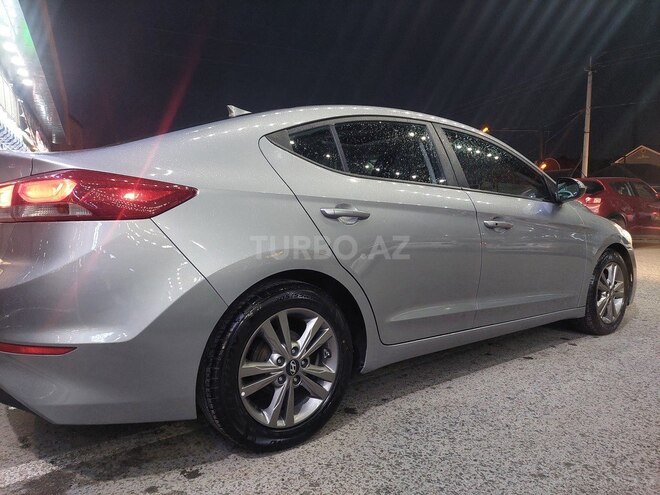 Hyundai Elantra 2016, 173,809 km - 2.0 l - Bakı