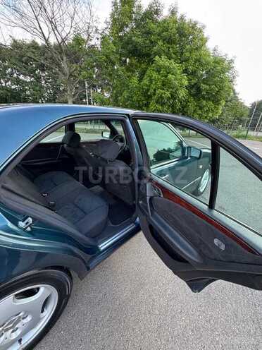 Mercedes E 200 1998, 400,000 km - 2.0 l - Masallı