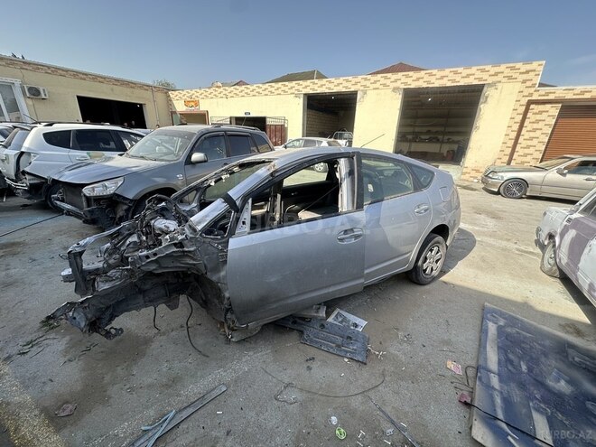 Toyota Prius 2008, 185,000 km - 1.5 л - Bakı