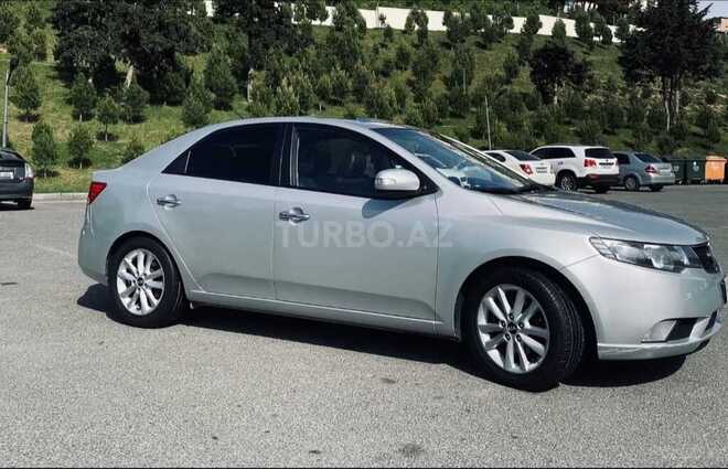 Kia Cerato 2010, 290,000 km - 2.0 l - Bakı