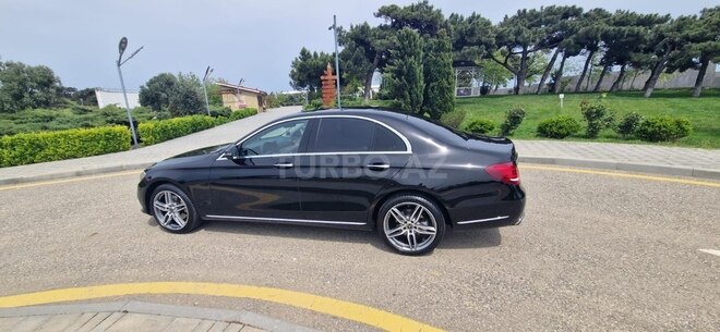 Mercedes E 220 d 4MATIC 2017, 157,000 km - 2.0 л - Bakı