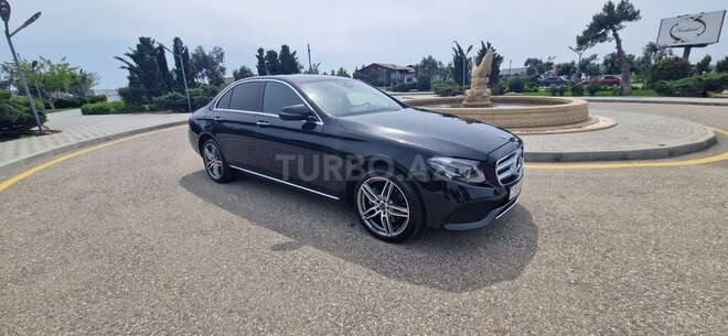 Mercedes E 220 d 4MATIC 2017, 157,000 km - 2.0 л - Bakı