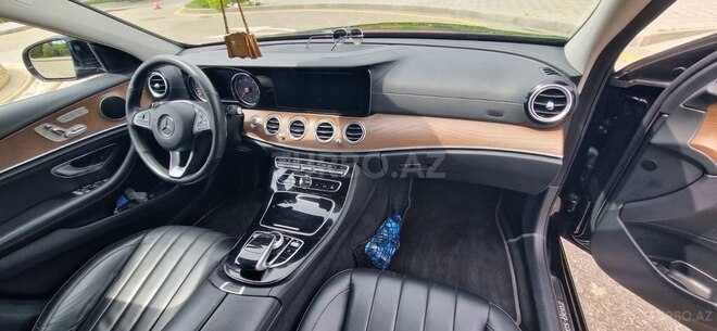 Mercedes E 220 d 4MATIC 2017, 157,000 km - 2.0 л - Bakı