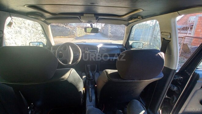 Volkswagen Golf 1993, 350,000 km - 1.8 l - Zaqatala