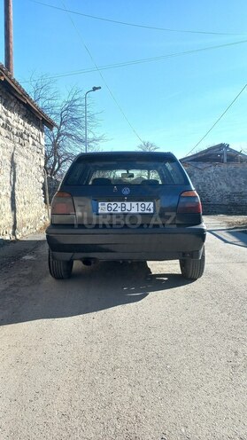 Volkswagen Golf 1993, 350,000 km - 1.8 l - Zaqatala