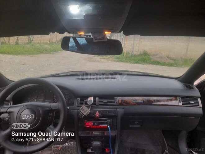 Audi A6 1998, 180,000 km - 2.4 l - Şabran