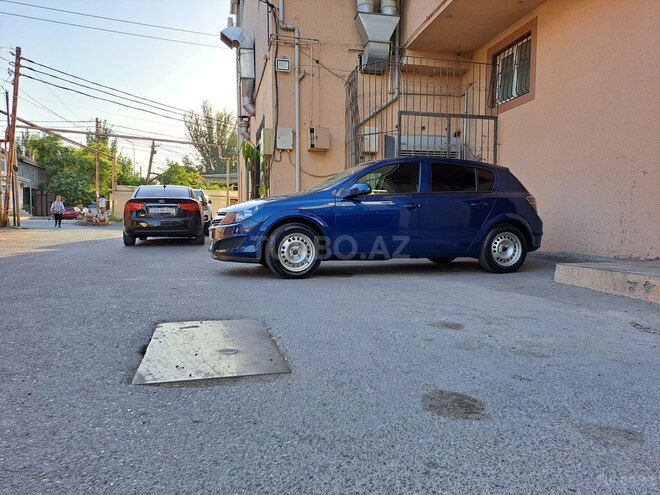 Opel Astra 2009, 265,000 km - 1.4 l - Bakı