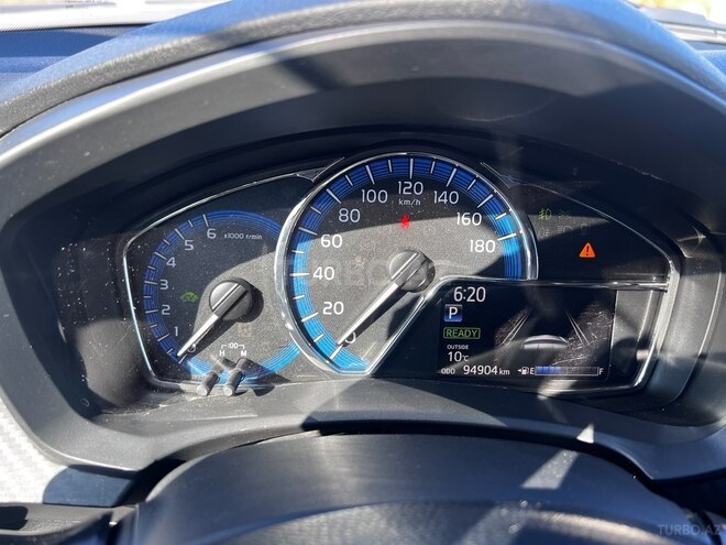 Toyota Corolla Fielder 2019, 104,000 km - 1.5 л - Bakı