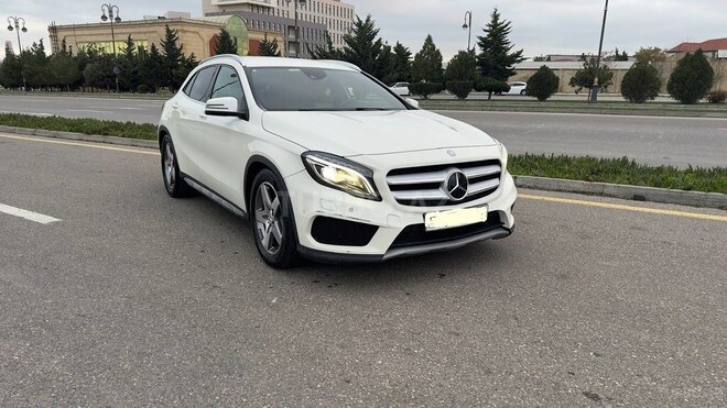 Mercedes GLA 200 2015, 155,000 km - 1.6 l - Bakı