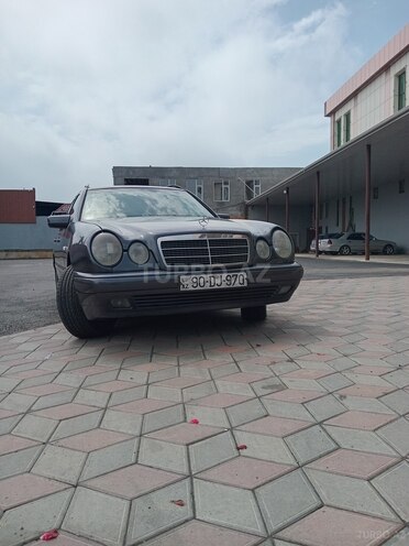 Mercedes E 220 d 1998, 92,574 km - 2.2 л - Biləsuvar