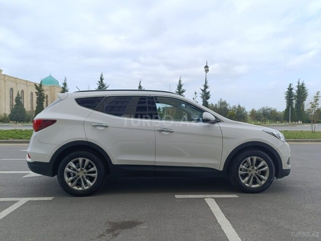 Hyundai Santa Fe-8