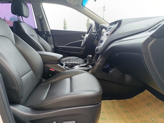 Hyundai Santa Fe-14
