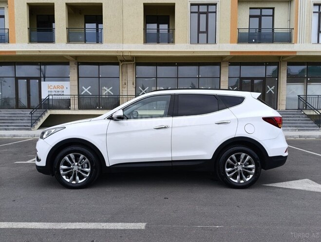 Hyundai Santa Fe-12