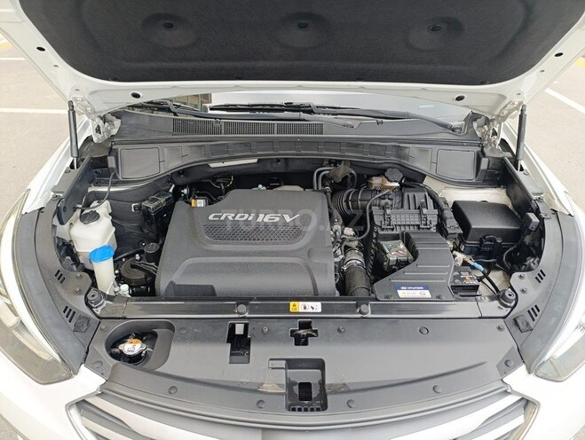 Hyundai Santa Fe-18