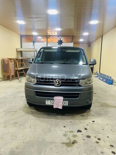 Volkswagen Multivan 2012, 318,000 km - 2.0 л - Bakı
