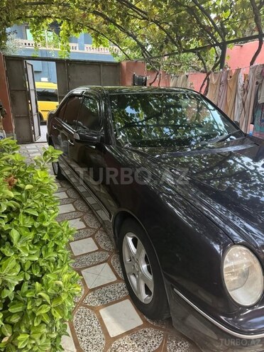 Mercedes E 270 2000, 450,000 km - 2.7 l - Bakı