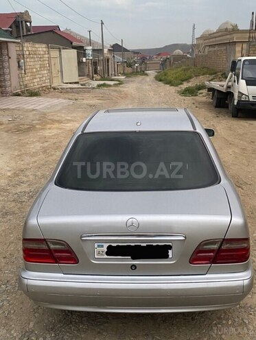 Mercedes E 240 1999, 390,000 km - 2.4 l - Bakı